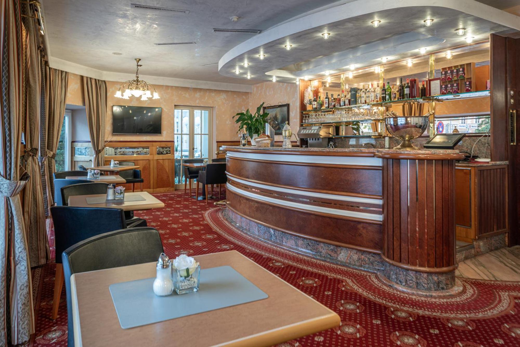 Hotel Neue Post I Self Check-In Innsbruck Bagian luar foto