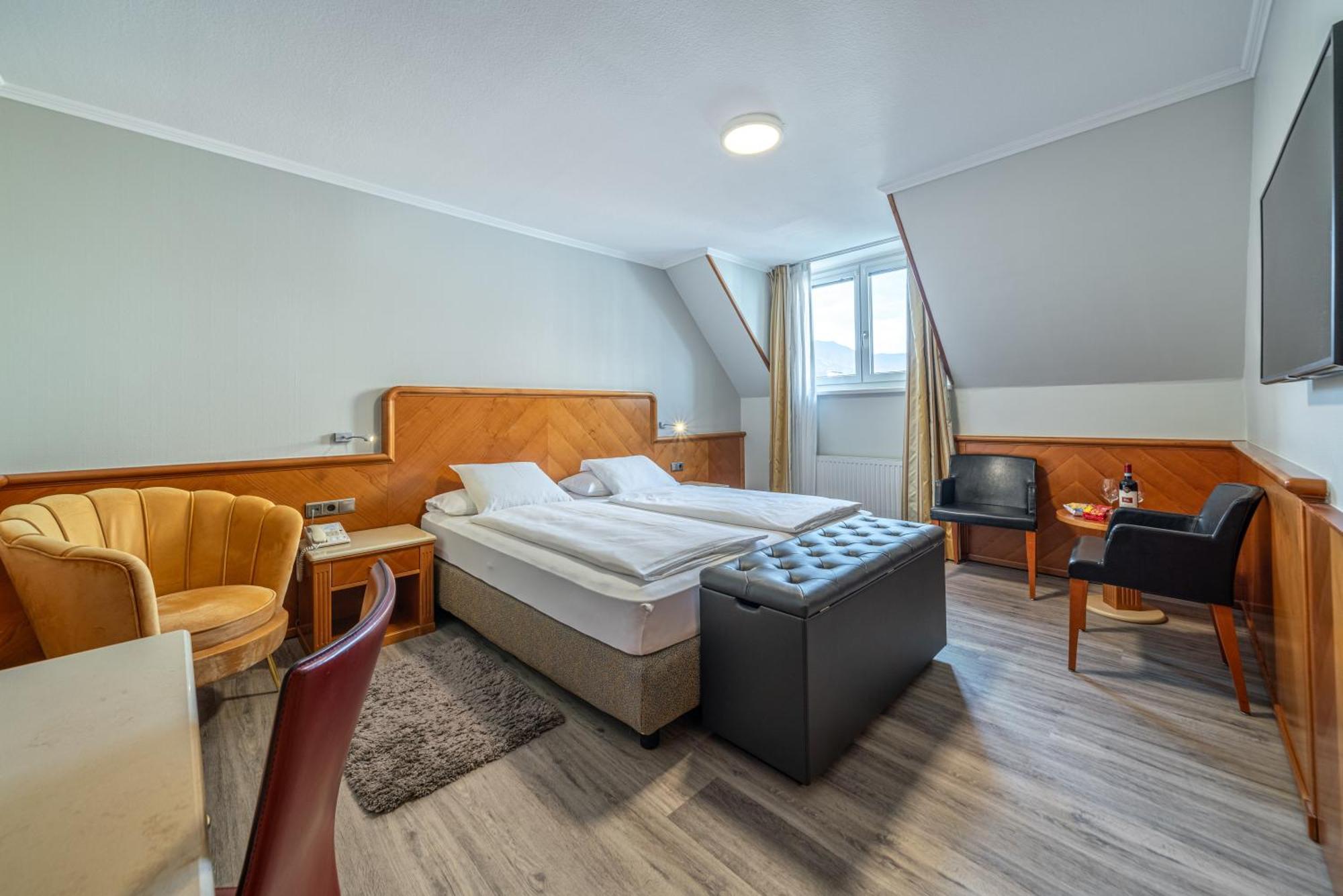 Hotel Neue Post I Self Check-In Innsbruck Bagian luar foto