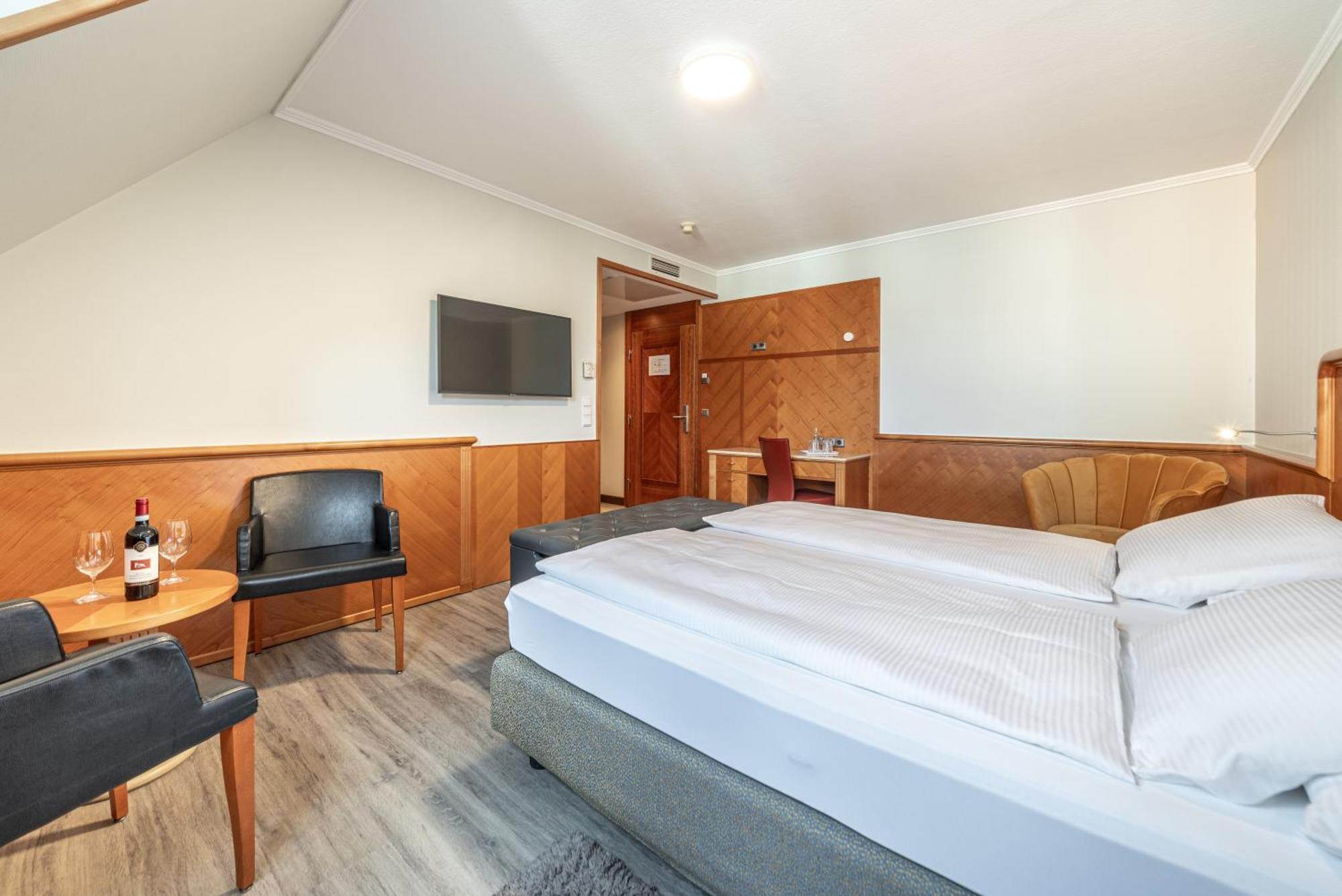 Hotel Neue Post I Self Check-In Innsbruck Bagian luar foto