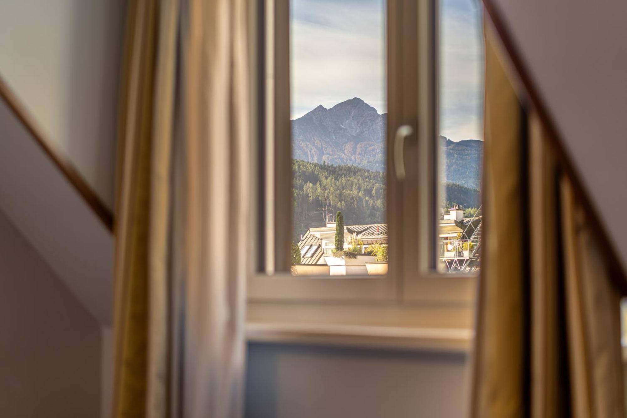 Hotel Neue Post I Self Check-In Innsbruck Bagian luar foto