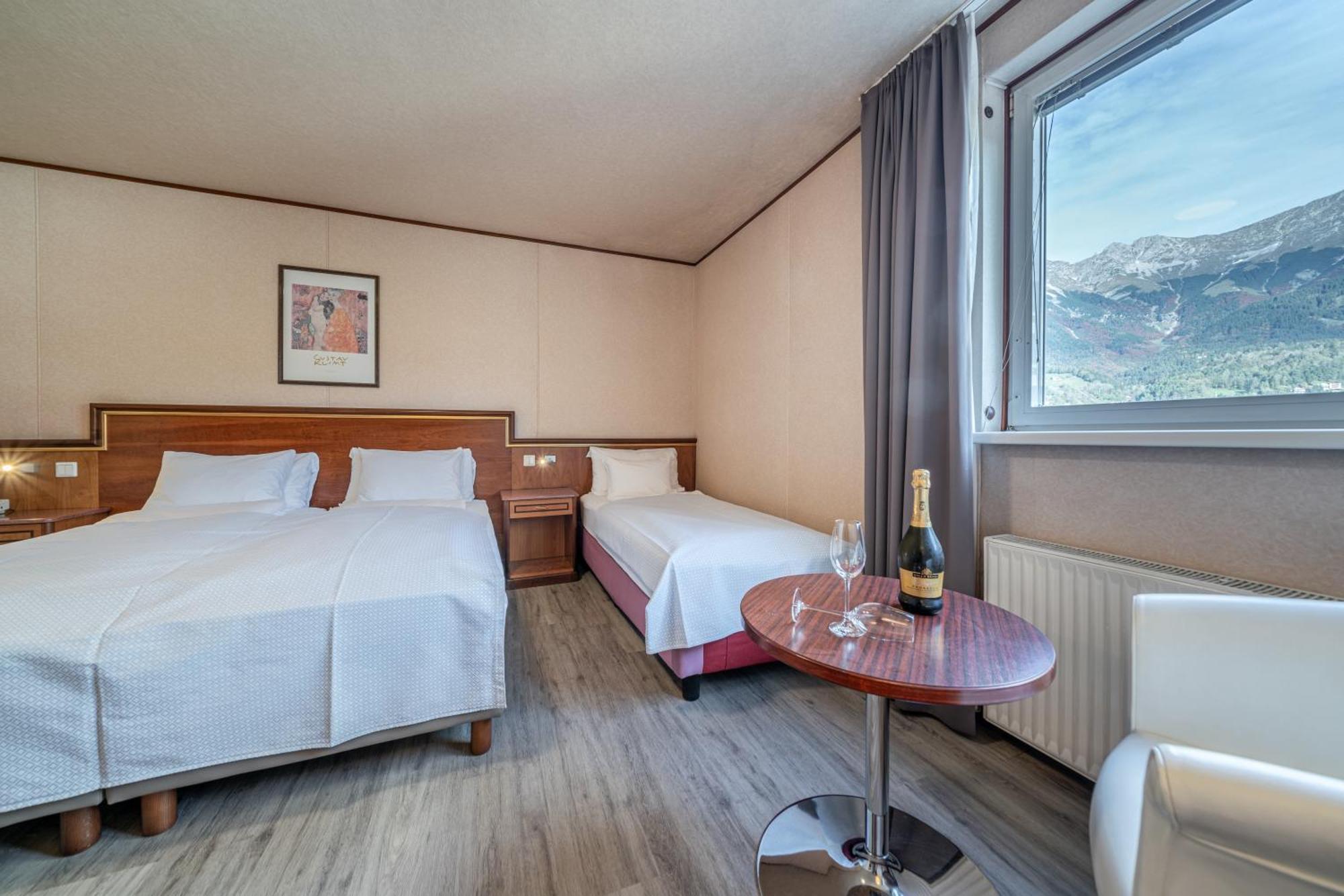 Hotel Neue Post I Self Check-In Innsbruck Bagian luar foto