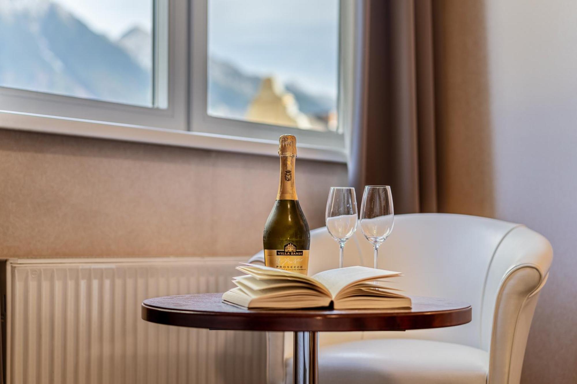 Hotel Neue Post I Self Check-In Innsbruck Bagian luar foto
