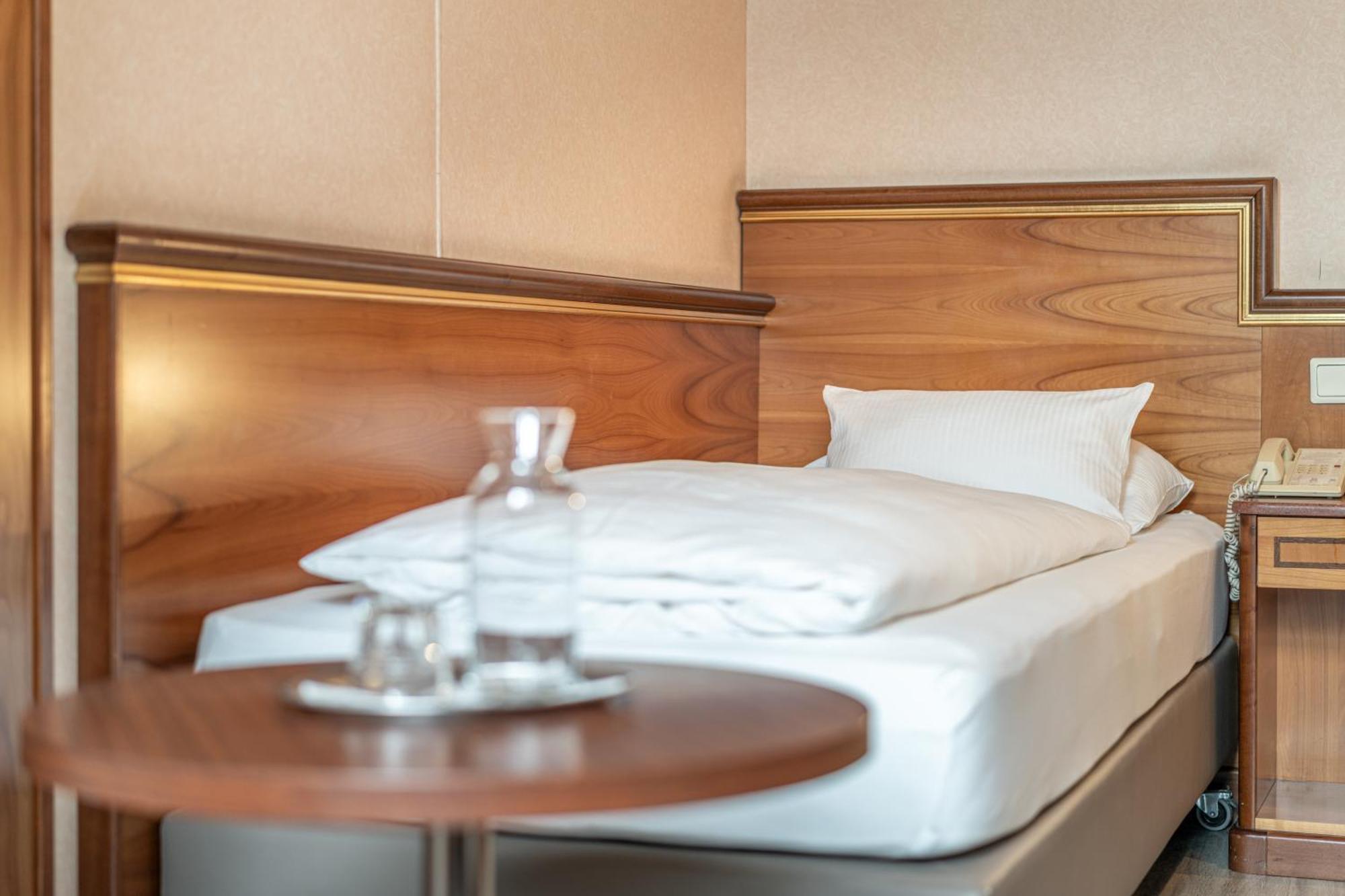 Hotel Neue Post I Self Check-In Innsbruck Bagian luar foto